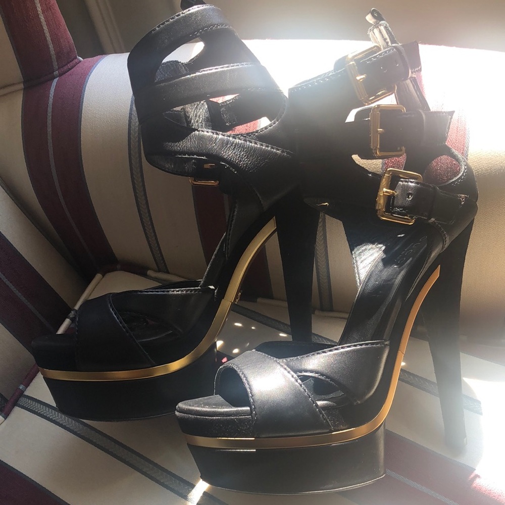 GUCCI IMAN Platform Pumps
